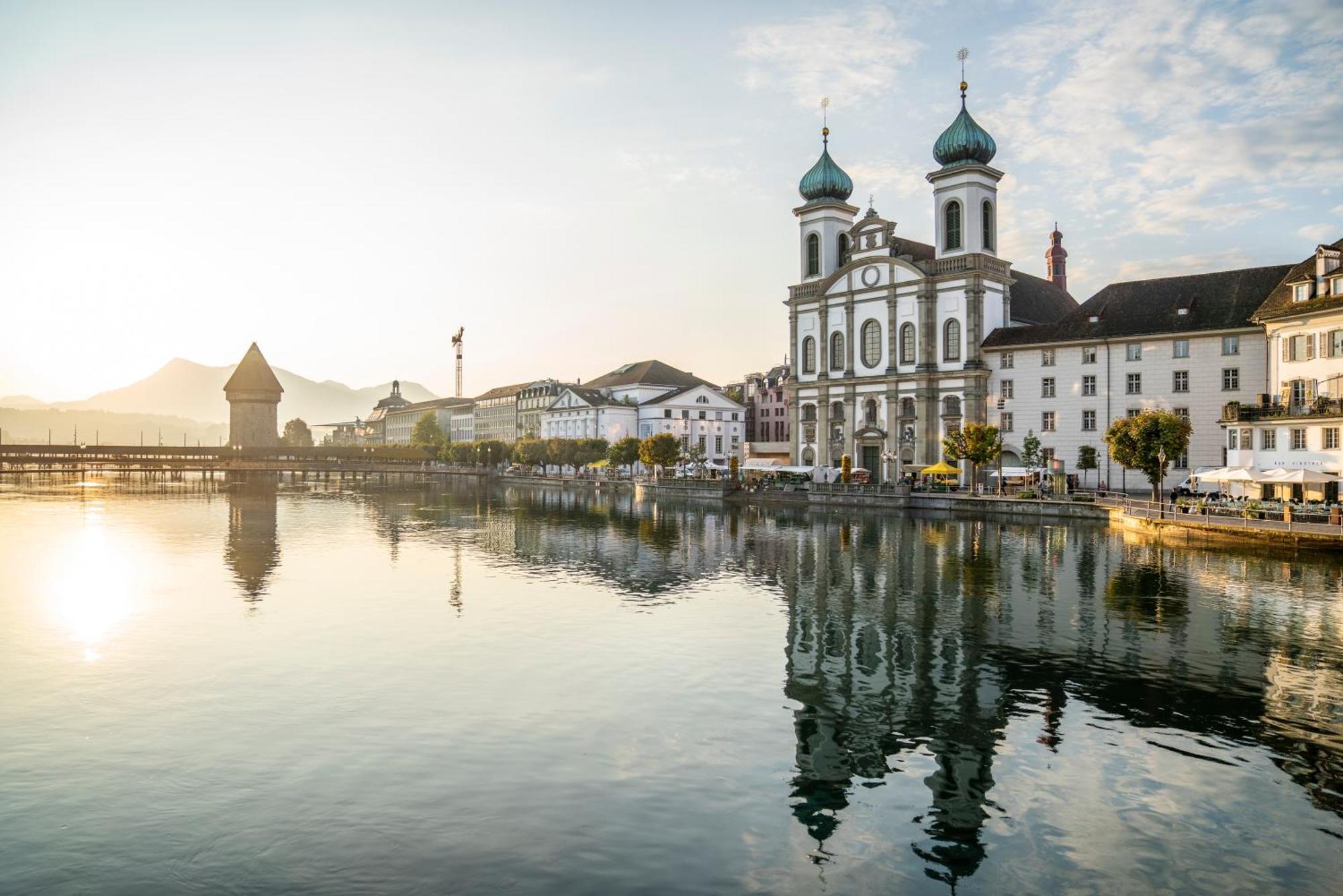 Glandon Rooms Limelight - Self-Check-In Lucerne Exterior photo